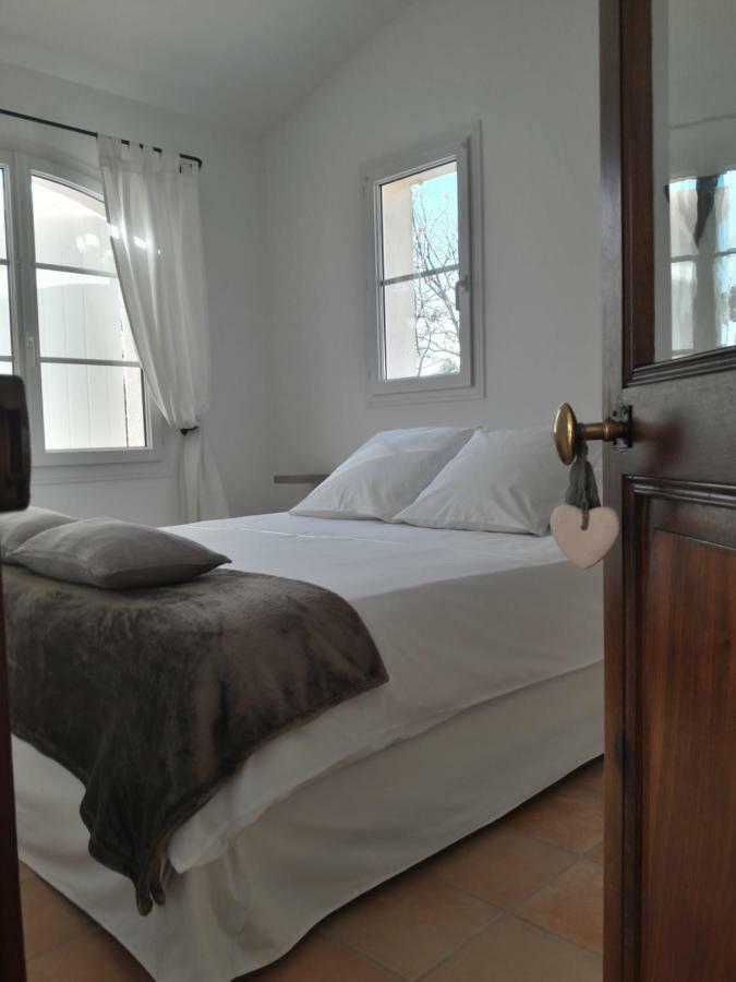 Provence Dodo Bed & Breakfast Villeneuve  Exterior photo