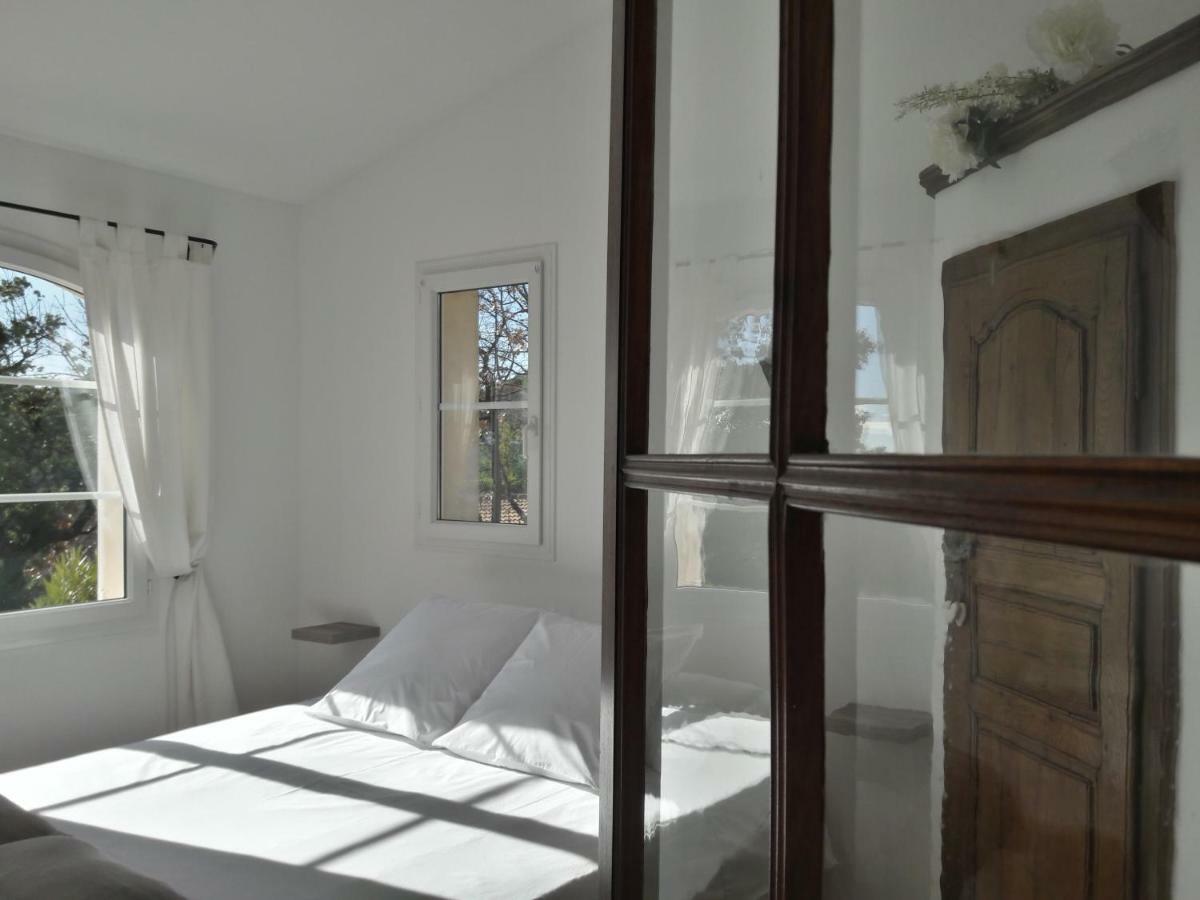 Provence Dodo Bed & Breakfast Villeneuve  Exterior photo
